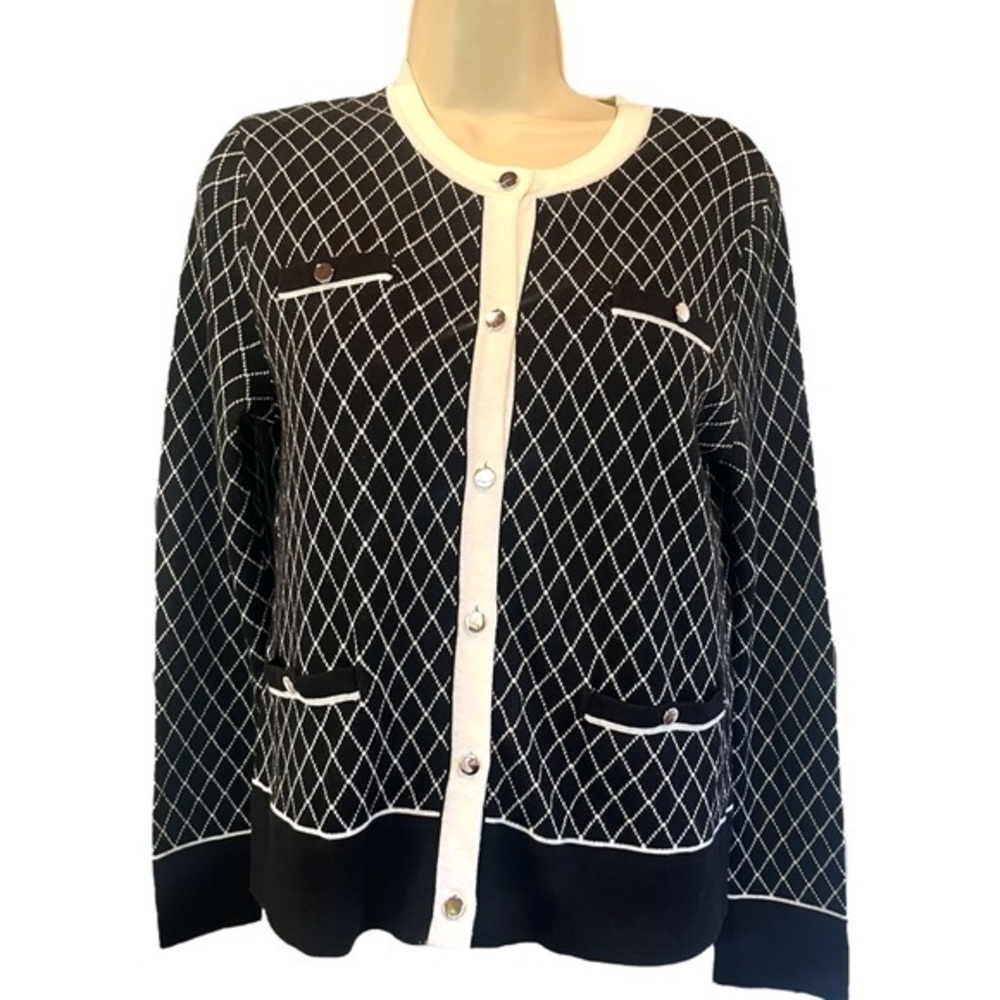 Jones New York Collection structured cardigan, pockets, silver buttons. EUC